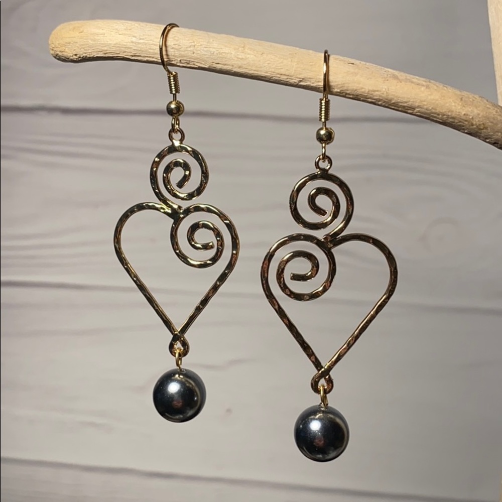 Hawaiian Heart with Shell Pearl Earrings